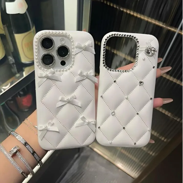 菱格皮纹珍珠蝴蝶结适用于苹果iPhone16promax手机壳15可爱14高级