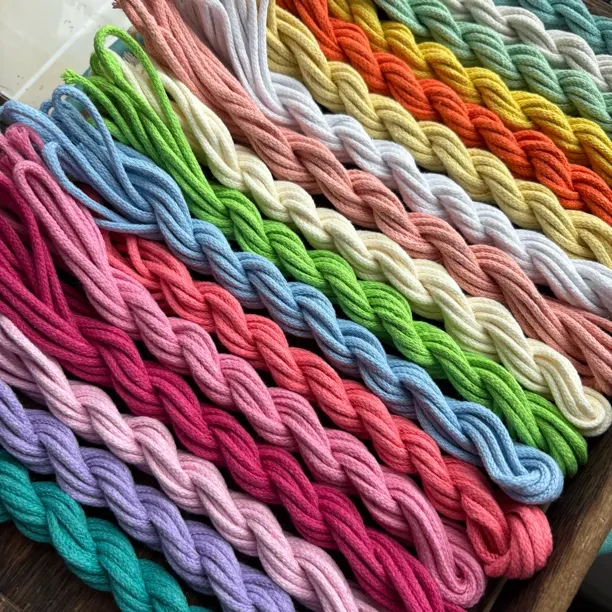 不包邮2毫米3毫米多股包芯棉线糖果色