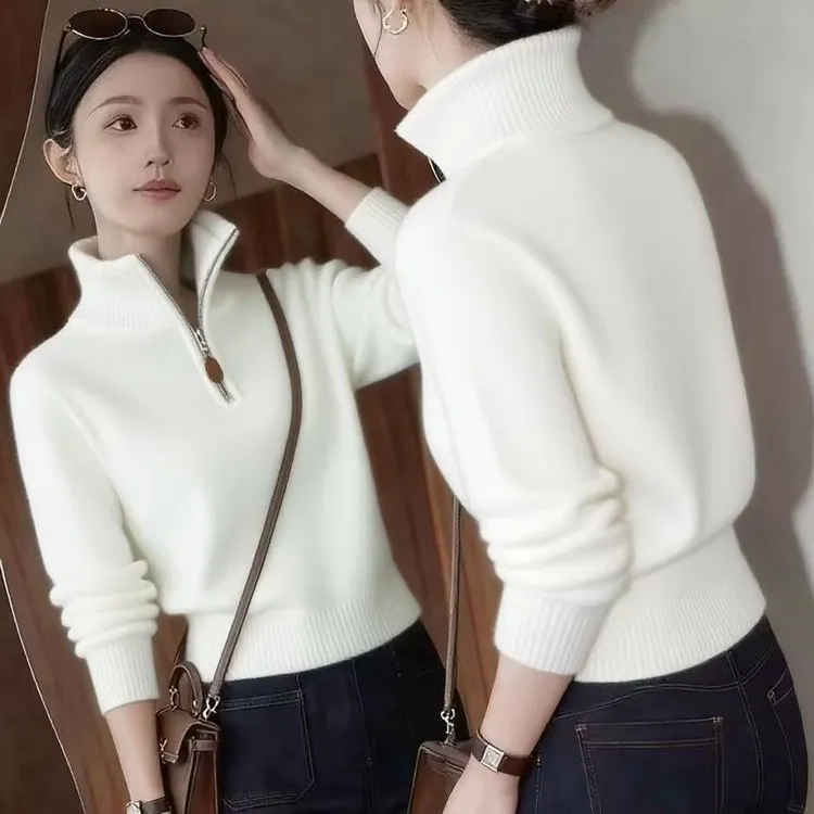 极简风白色半拉链高领气质毛衣女2025秋冬新款小众不撞款针织上衣