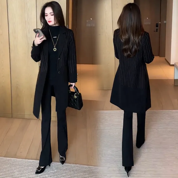 风衣女中长款2025秋季新款洋气质修身显瘦西装领气质拼接条纹外套