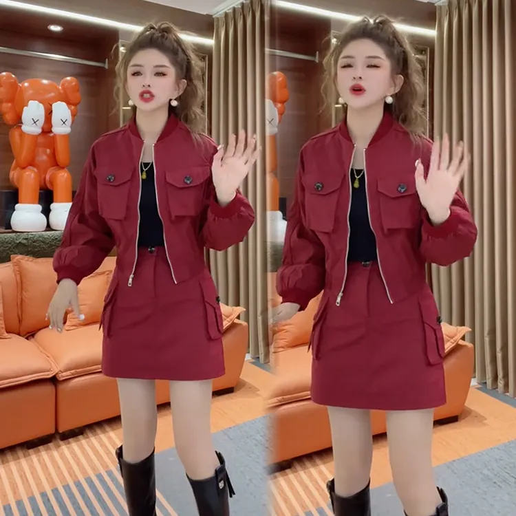 2025秋季新款时尚显瘦气质网红高档洋气女高级宽松大码裙子两件套