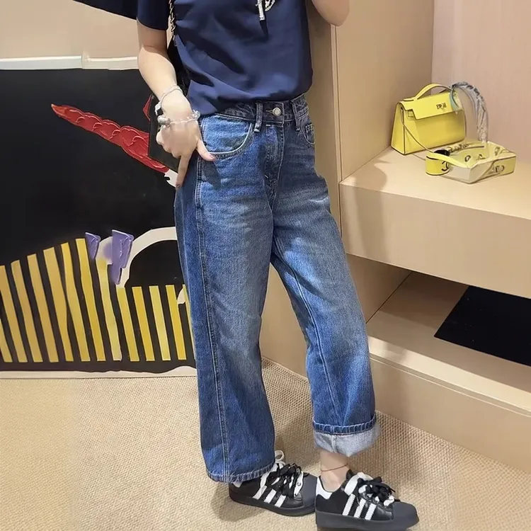 高腰直筒牛仔裤女秋季新款大码胖mm显瘦宽松阔腿小个子九分法棍裤