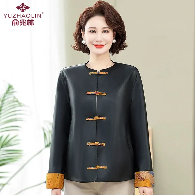 俞兆林皮复古中国风女装新中老年女装新中式妈妈春装pu盘扣外套女
