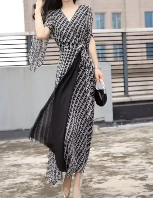 新款时尚气质连衣裙V领腰系带纱裙女