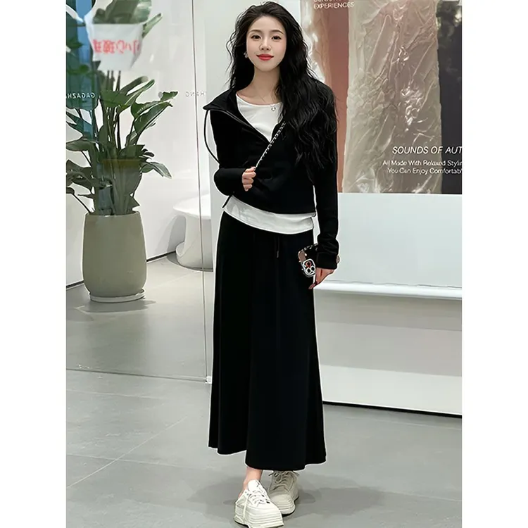 初秋穿搭一整套装女2025新款韩系休闲假两件连帽卫衣半身裙两件套