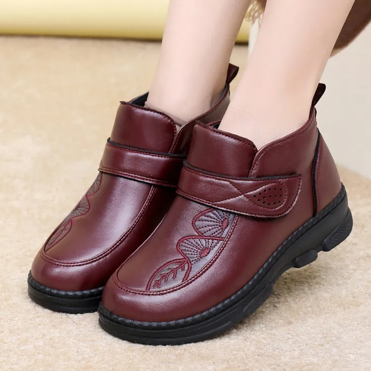 2025防滑平跟休闲风时尚雪地靴棉鞋妈妈鞋冬季保暖