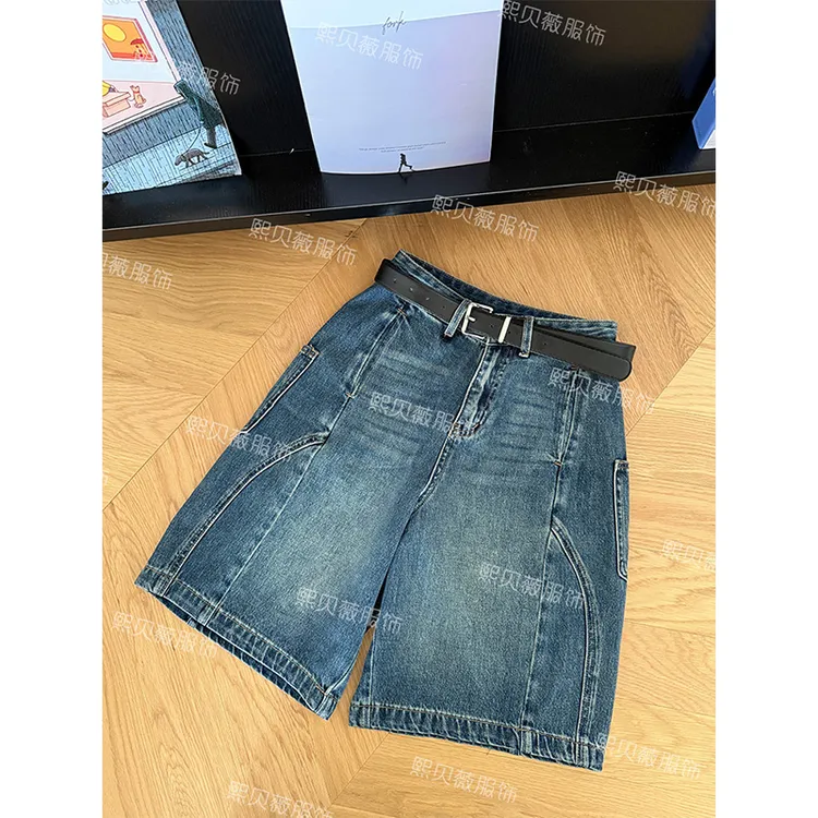 熙贝薇 港风潮流薄款设计款宽松百搭带腰带牛仔短裤 G7960