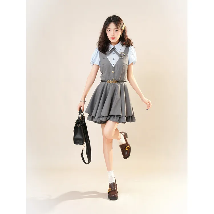 知更晨灰学院风泡泡袖假两件西装短裙夏季新款收腰显瘦度假连衣裙