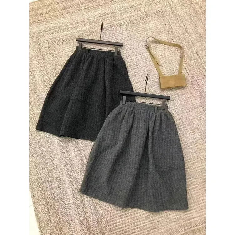 复古毛呢半身裙女2025年冬季新款设计感高腰显瘦中裙气质花苞中裙