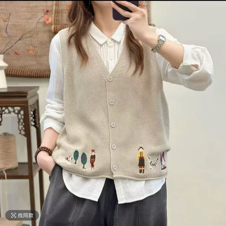 2025秋季新款V领刺绣开扣马甲棉线针织休闲外塔女26075