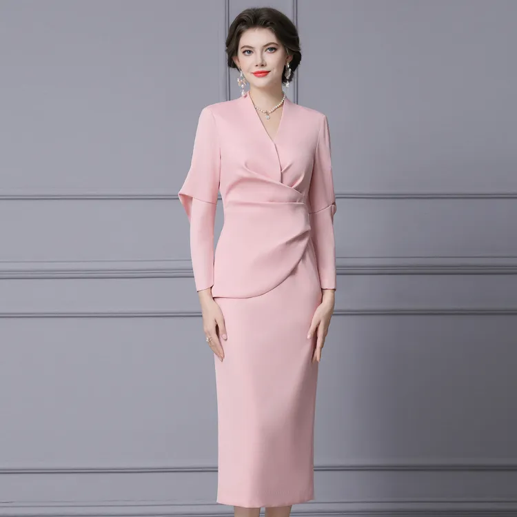 枝荔粉色知性大女主气质连衣裙立体剪裁掐腰显身材包臀裙2025秋款