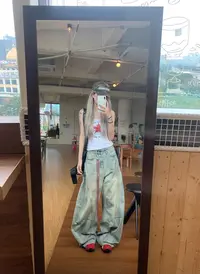 【现货+运费险+送挂绳】美式脏染牛仔裤女设计感高腰宽松阔腿弯刀裤