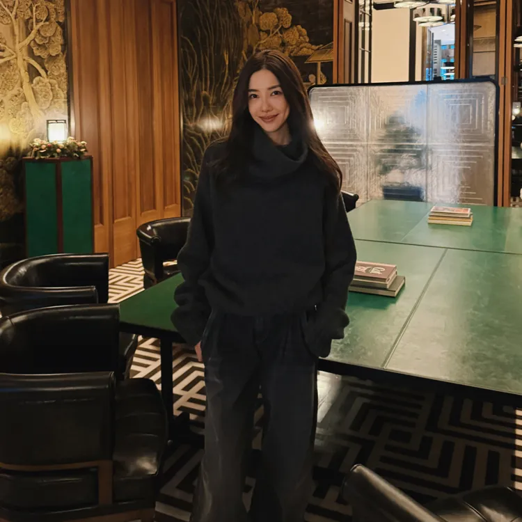 ROMI STUDIO“格雷高知”美丽奴绵羊毛混纺堆领套头毛衫RW24WS71147