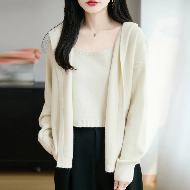 胖mm春秋大码女士外搭针织开衫早秋巨好看两件套套装连帽毛衣外套