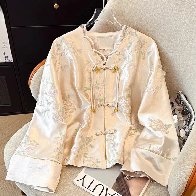 重工刺绣缎面国风外套女秋新中式外搭开衫盘扣唐装上衣新款中国风