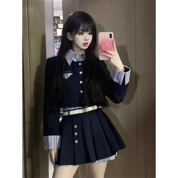 2025秋季新款甜美学院风假两件上衣套装辣妹高级感百褶短裙两件套
