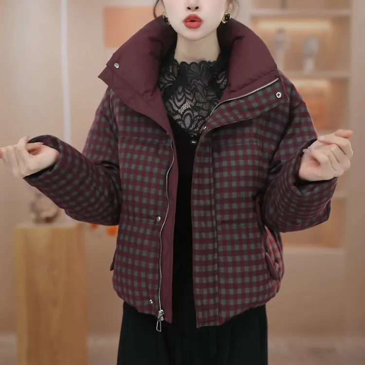 气质百搭立领格纹短款羽绒服女冬季2025新款加厚保暖白鸭绒外套冬