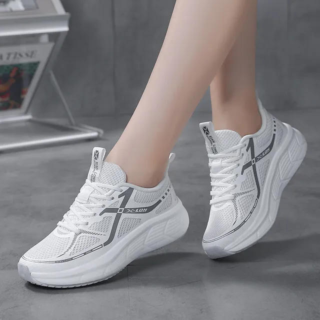 杨丽萍网面软底鞋跳舞鞋可以外穿鬼步舞专用鞋轻便跳绳跳操运动鞋