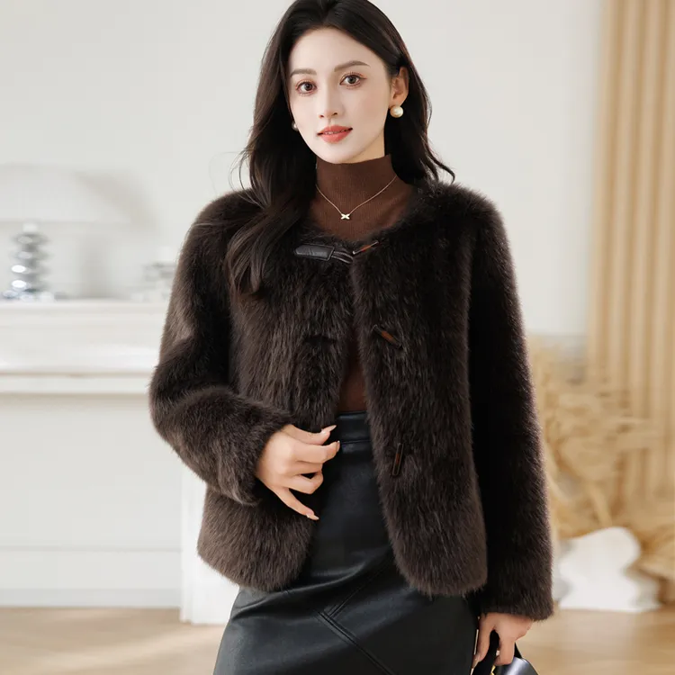 环保毛毛外套女2025年冬季仿狐狸毛时尚保暖轻奢小香风毛毛上衣女