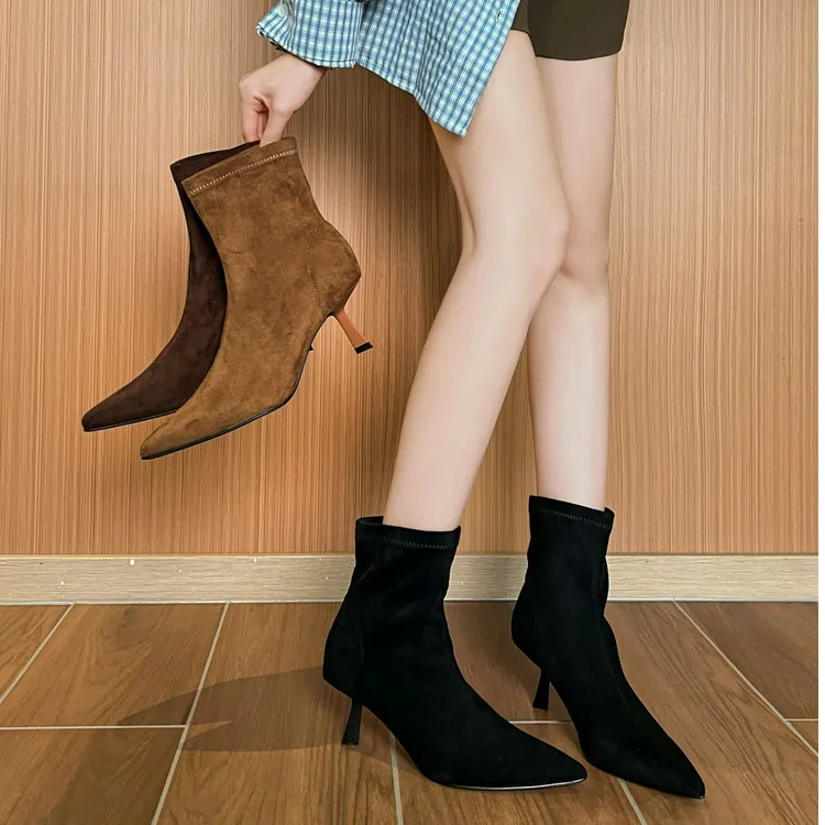 2025秋冬气质细跟加绒裸靴套筒弹力瘦瘦靴子小猫跟尖头绒面短靴女