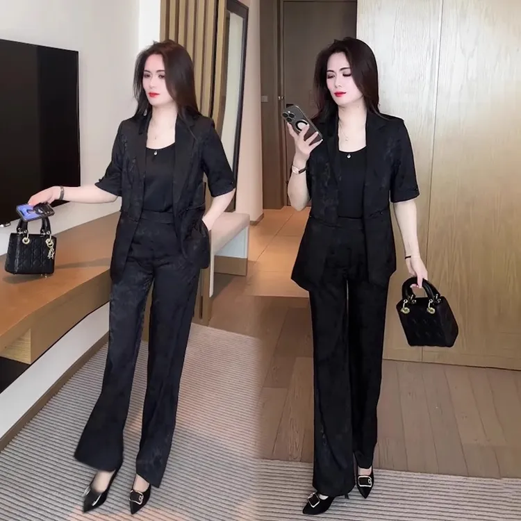 休闲女装西服套装2025今年新款时尚洋气质减龄职业夏装时髦三件套