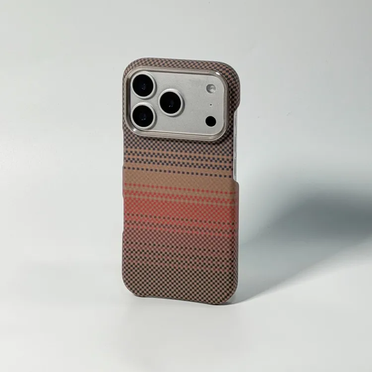 凯夫拉纹磁吸手机壳适用iPhone16碳纤维纹半包苹果15promax保护套