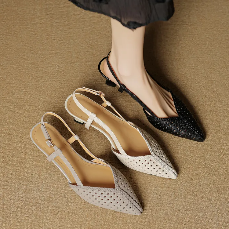 包头时装凉鞋女夏2025年新款一字带气质尖头细跟镂空配裙子高跟鞋