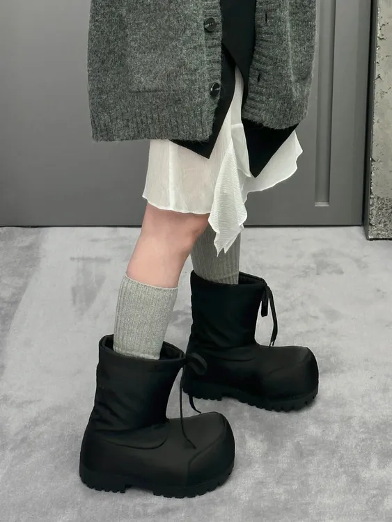 滑雪大头雪地靴2025冬季新款防水防滑抽绳厚底丑萌保暖增高短靴女