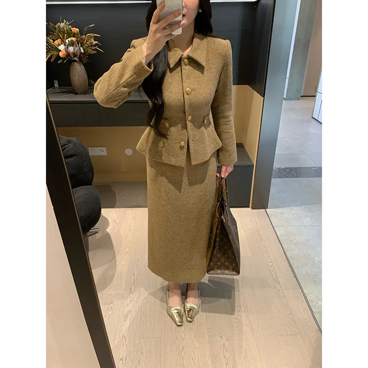 XINYI【晚冬黄昏】冬季羊毛呢料外套+半裙显瘦套装女X625A21084