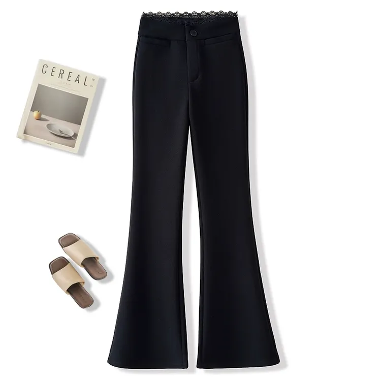 拉夏贝尔黑色蕾丝微喇裤女秋冬2025新款时尚加绒高腰显瘦喇叭裤子