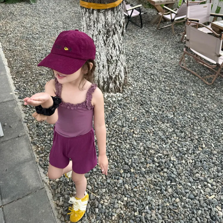 小思家女童2025夏季时髦百搭洋气木耳花边吊带上衣休闲五分裤套装