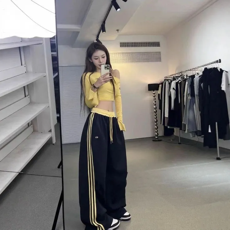 美式复古三条杠运动裤女2025秋冬款高腰抽绳显瘦运动阔腿裤子女