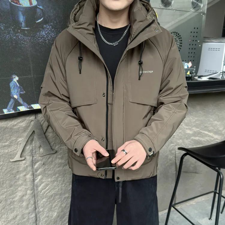 男士冬季新款时尚短款连帽冲锋衣夹克外套国标羽绒服外套男3316