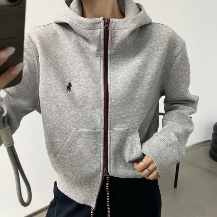 时尚刺绣小马连帽卫衣短外套秋季新款洋气休闲百搭上衣大码女装