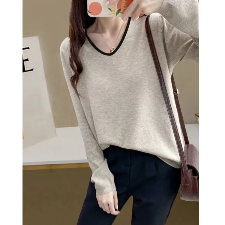 设计感小众撞色V领长袖t恤女春秋冬米灰色内搭打底衫棉质宽松上衣