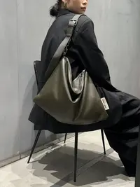 鑫燃KIKI  百搭经典通勤风双根托特单肩包  7532  TIE【F】