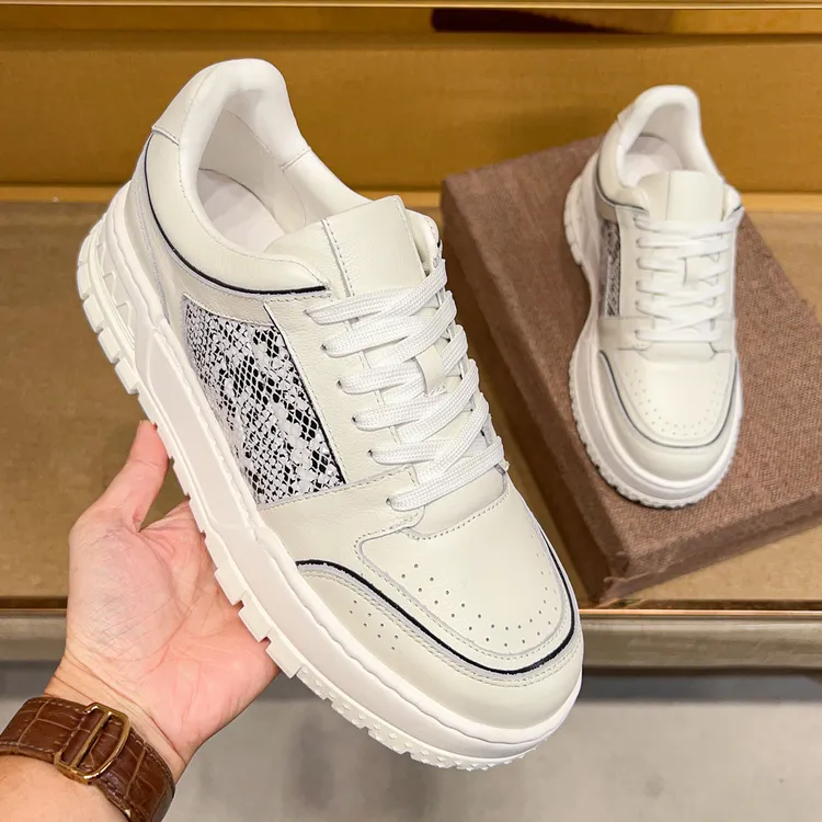 酷奇珀蒂轻奢高端欧洲站男鞋2025新款时尚休闲板鞋真皮厚底白鞋