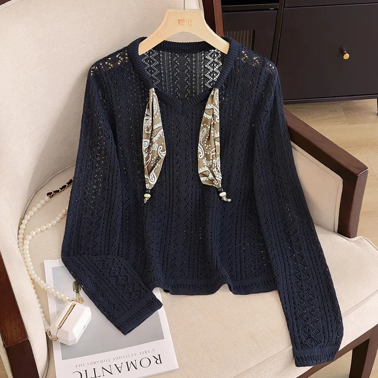 她池2025莱赛尔秋新女时尚印花丝巾镂空短款修身针织衫T53X3767Z