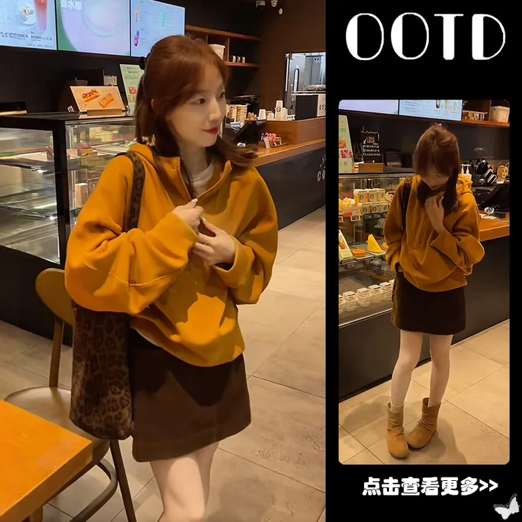 超火秋季穿搭一整套2025新款韩版宽松连帽卫衣高腰显瘦短裙两件套