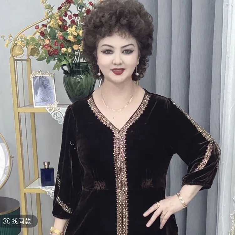 秋季时尚洋气印花长款圆领女士连衣裙优雅显瘦