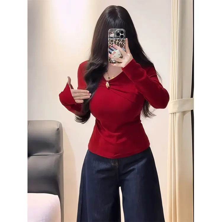 大码设计感金属扣扭结长袖T恤女秋冬新款胖mm修身显瘦打底衫上衣