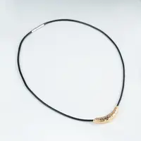 首发价【鹿鸣】18k金锤纹月牙弯管路路通吊坠 0.6g＋0.1 含绳 G99