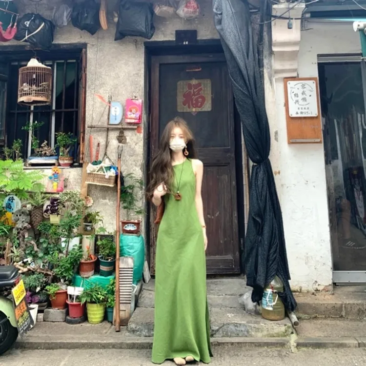 （现货）森系复古绿色吊带连衣裙女夏季气质收腰显瘦背心长裙