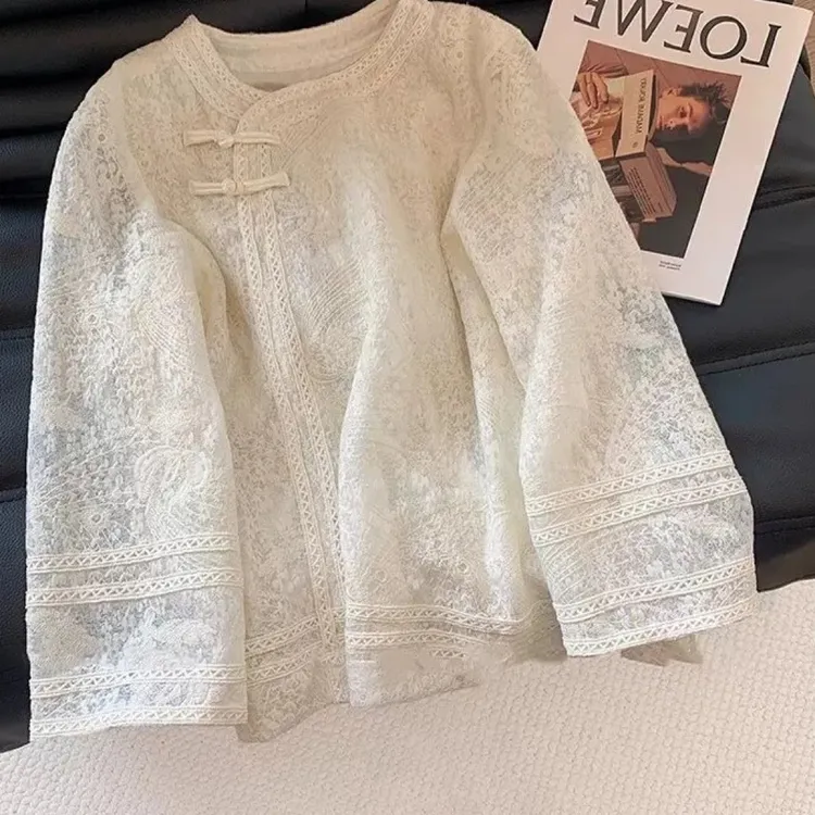 新中式国风刺绣蕾丝衬衫女秋季新款独特漂亮宽松打底衫别致上衣潮
