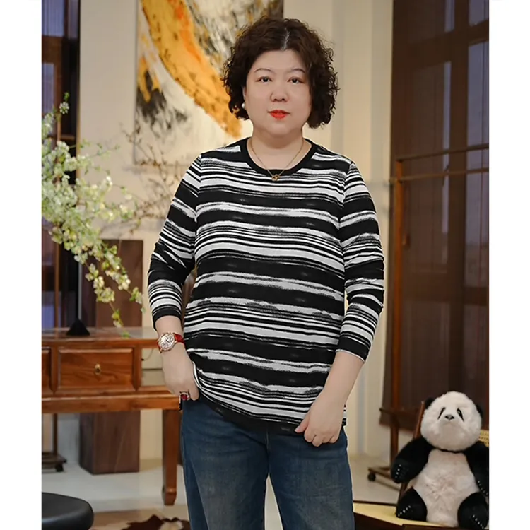 金雀绫【时光漫步】宽松对条纹休闲百搭长袖加宽加大小衫SZA2SW495