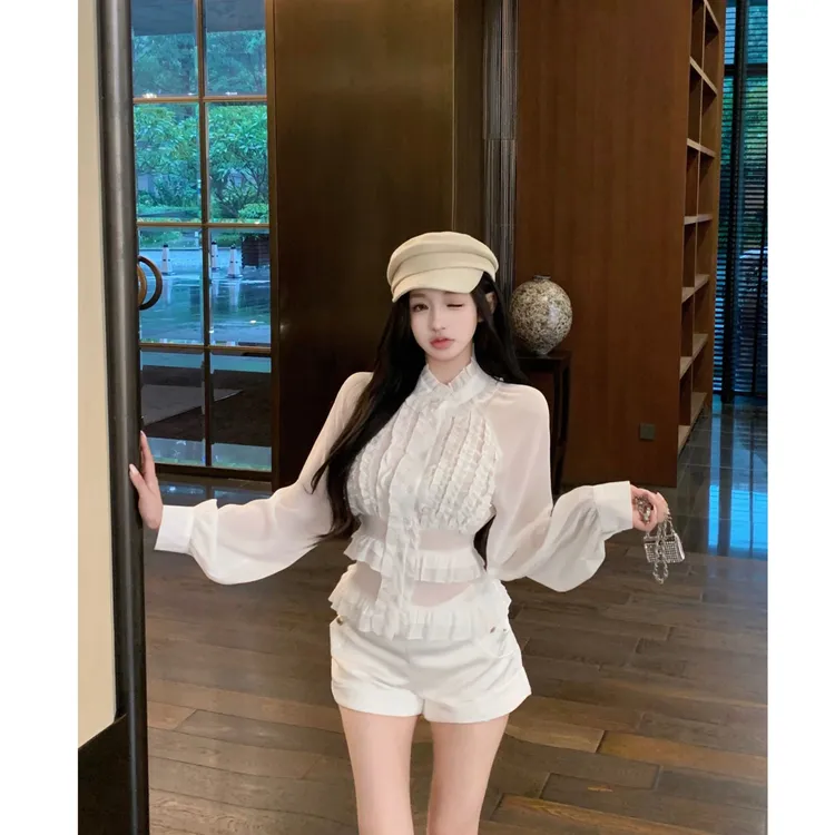 法式富家千金宫廷风设计衬衫女高级感洋气上衣配显瘦高腰短裤套装