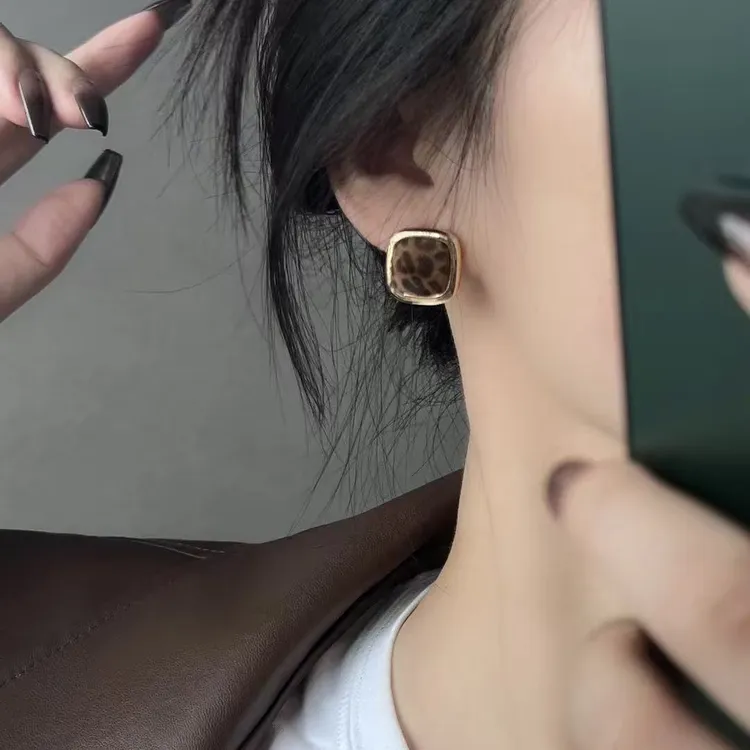 925银针金边方形豹纹耳钉轻奢小众独特气质耳环高级复古百搭耳饰