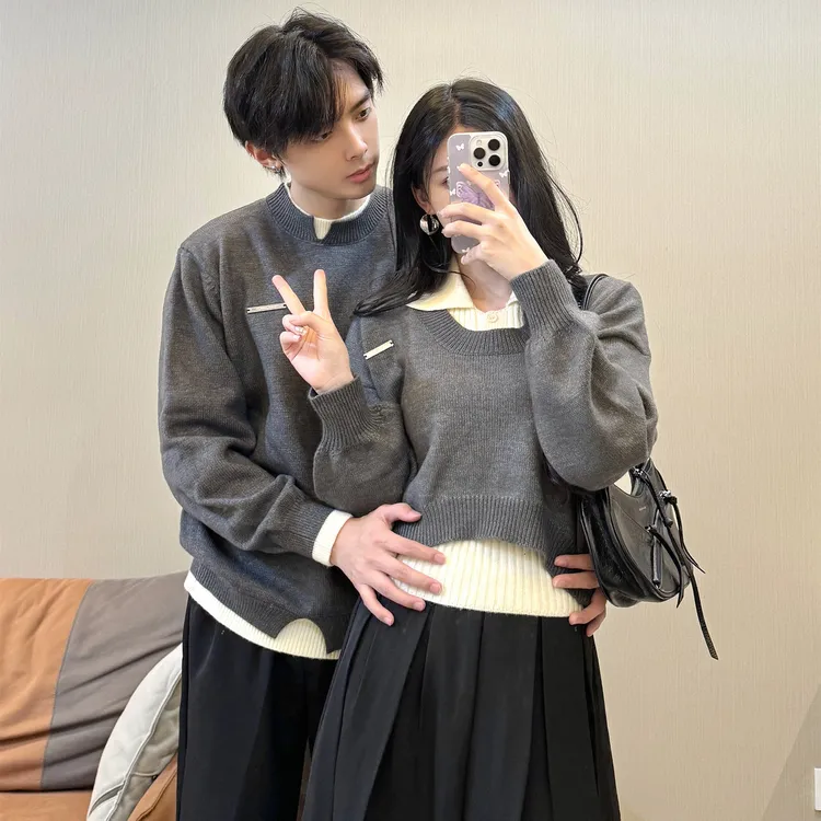 情侣装毛衣2025新款秋冬设计感小众ins法式学院风针织上衣两件套