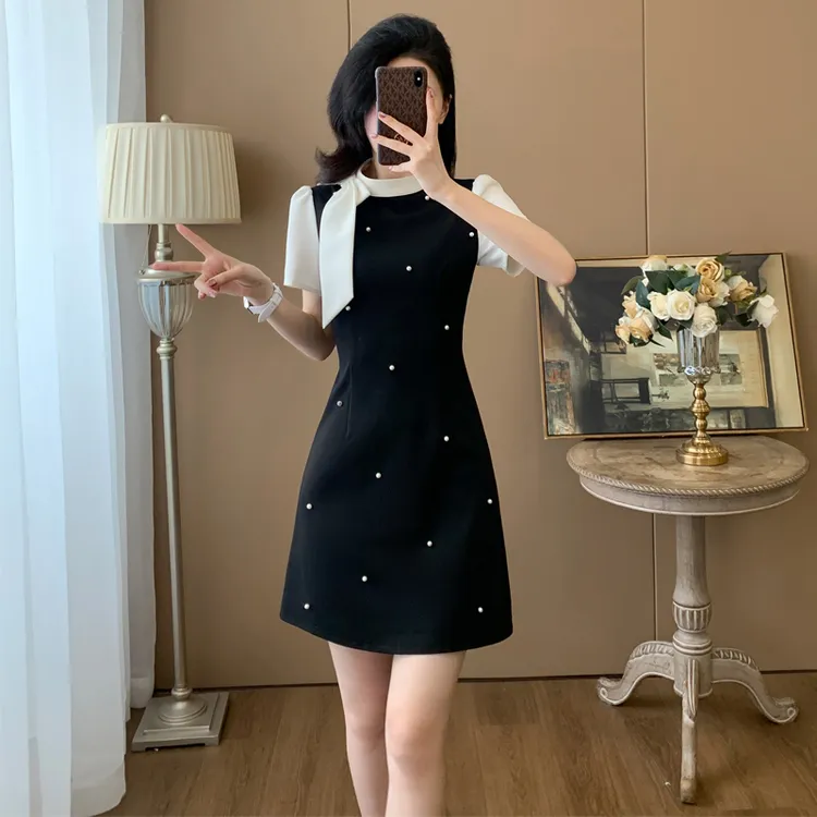 包臀裙子女款爆款2025新款高级感小众女装温婉大方衣服法式连衣裙