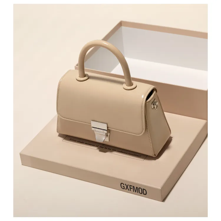 GXFMOD韩版时尚简约手提女包2025春季高级感小方包通勤百搭斜挎包